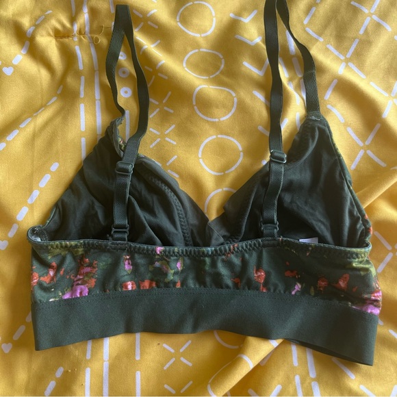 Bralette - Picture 2 of 4